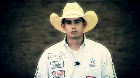 Cesar de la Cruz - On Team Roping