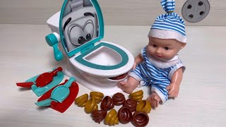 Eating and Potty Training ASMR 똥 장난감 💩