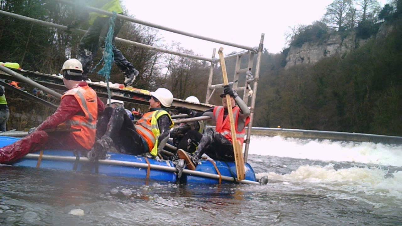 Matlock bath BOXING DAY RAFT RACE 2014 1,41 WATER LEVEL EPIC FUN
