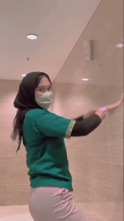 cewek jilbab main tiktok