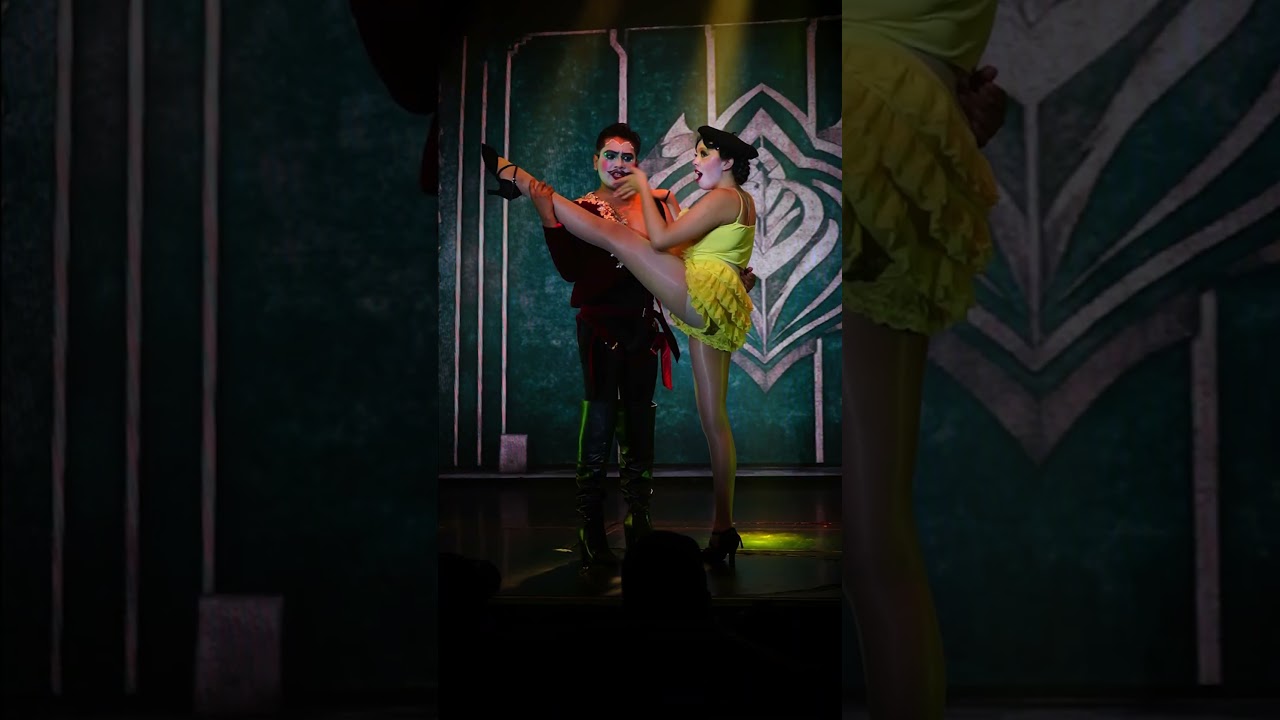 KIT KAT CLUB (CABARET) EN G MARTELL