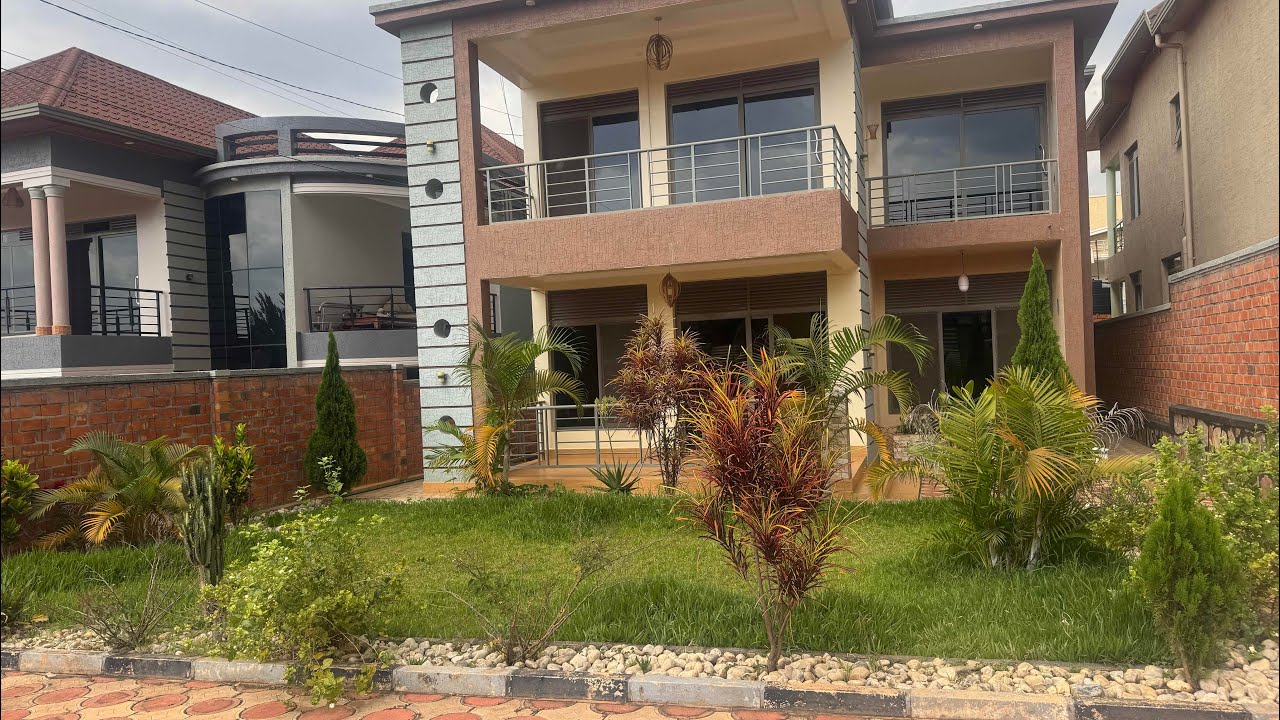 House for rent 6bedrooms 7bathrooms kitchen garden and parking located Kigali kibagabaga price 1500$