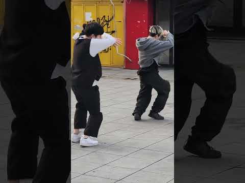 Kpop&amp;amp;JHKTV]Jangwoo in Shinchon <strong>으르렁</strong> (Growl)<strong>EXO</strong> 장우신촌케이팝댄스 으르릉 #쇼츠 #shortskpop #shorts