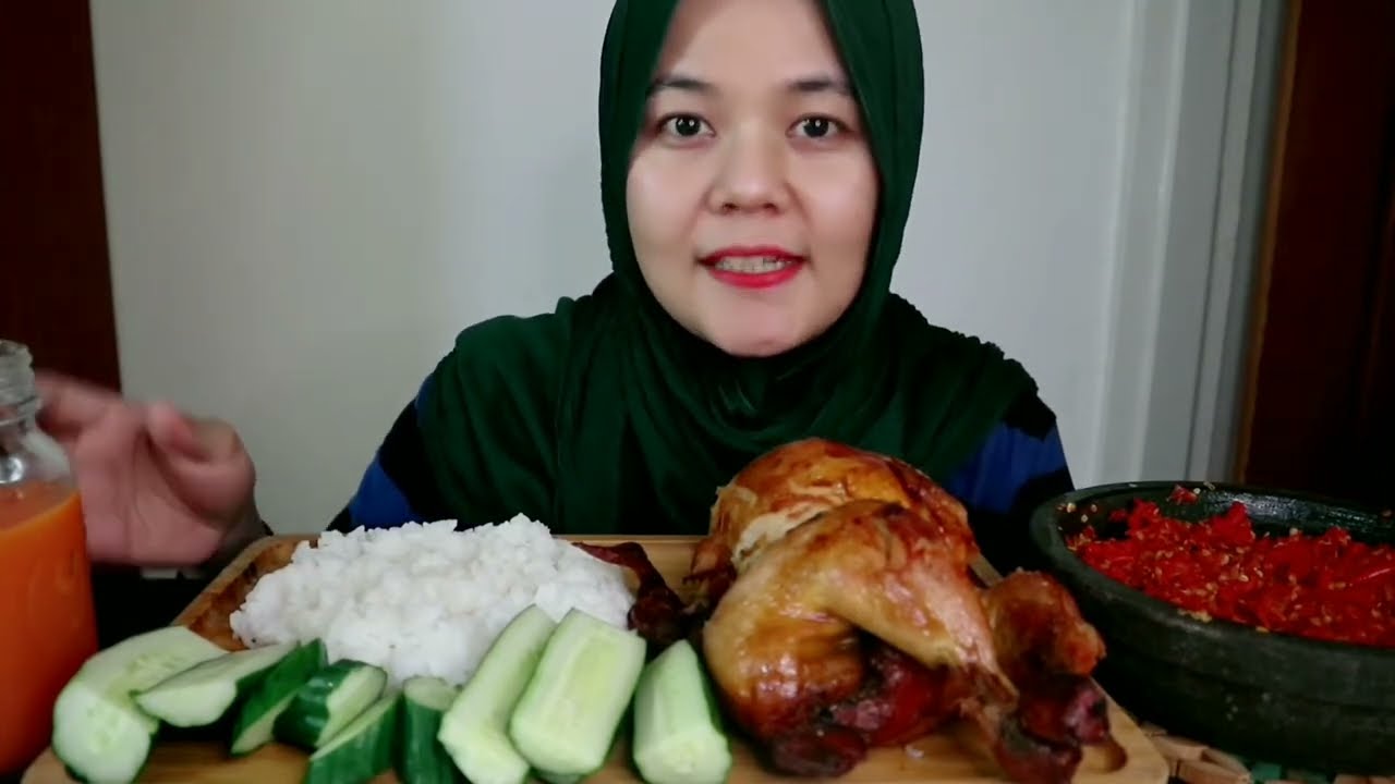 SATU AYAM PANGGANG UTUH DENGAN EXTRA PEDAS 🔥🔥🌶SAUS 1 EKOR AYAM PANGGANG DITEMANI SAMBAL PEDAS