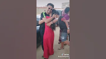 مؤثر جدا اللقاء بعد الغربة شوق الأم 