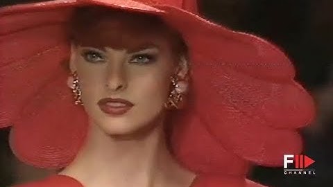 VALENTINO Spring Summer 1992 Paris - Fashion Channel