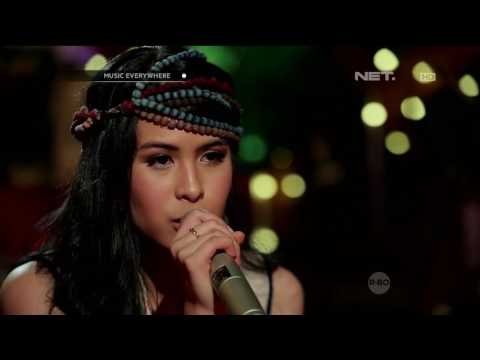 Maudy Ayunda - Bayangkan Rasakan (Live At Music Everywhere) **