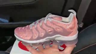 nike vapormax plus bleached coral