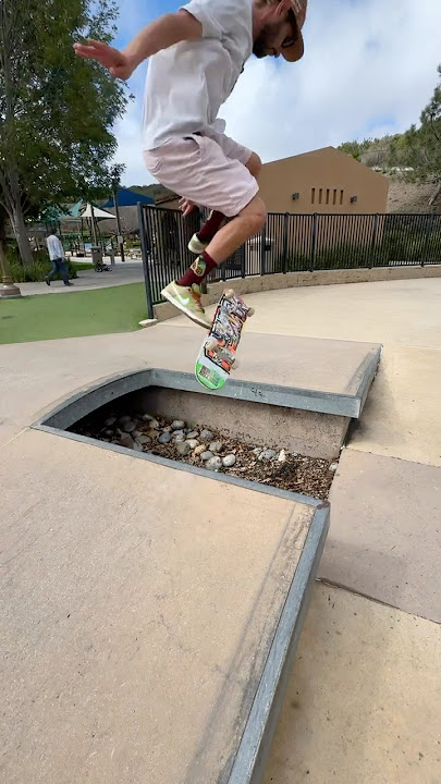 🛹Kickflip…Instagram - @rezas #nike #nikesb #sandiego #pov #skate #carlsbad #kickflip