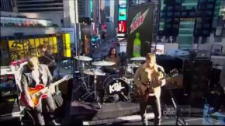 Kings of Leon - Supersoaker (Live Good Morning America 2013)