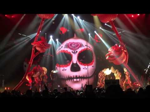 Revival Tour 2016: