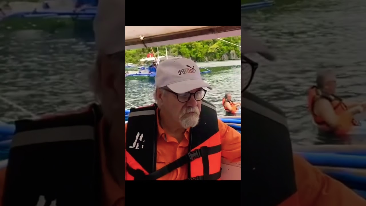 American Traveler in Palawan           