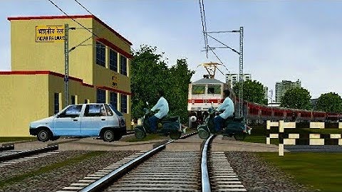 Train made to wait for Vehicles To clear Path | Typical Indian level crossing | MSTS Open Rails