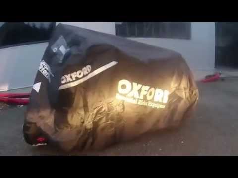Housse pour moto: Oxford MAD Stormex (vidéo)