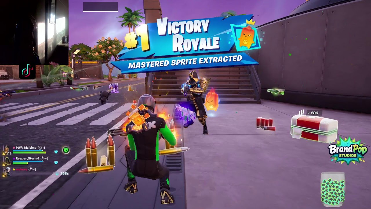 Aussie streamer - we are hunting sprites live #Fortnite #FortniteLive