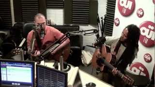 Video thumbnail of "Jehro - Bob Marley Cover - Session Acoustique OÜI FM"