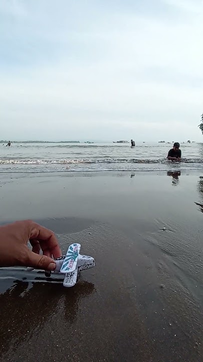 Little Airplane On The Beach #mainan #toys #airplane #shorts YouTube