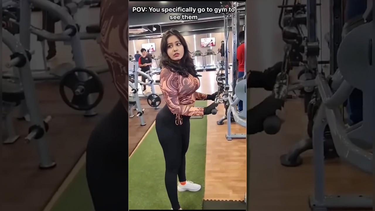 Kya Dekh rhi thi...??😳💪🏻🤪 #gym #workout #shortsfeed #exercise #motivation #filter #ytshort #fun