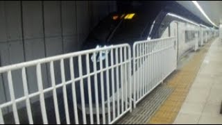 京成スカイライナー成田空港行き　上野駅出発