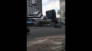 Detik-Detik Gojek Menyelamatkan wanita Saat Bom Bunuh Diri Isis di (Sarina Thamrin)