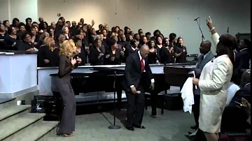 "I'm Looking For A Miracle" United Voices Choir w/ Anthony Brown (Praise Break)