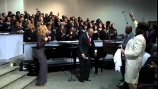Video thumbnail of ""I'm Looking For A Miracle" United Voices Choir w/ Anthony Brown (Praise Break)"