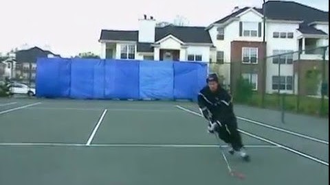 Smarthockey 8.10 Dynamic Progressions - big one step crossovers with puck