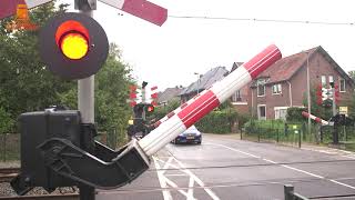 DUTCH RAILROAD CROSSING - Bussem - Gooibergstraat