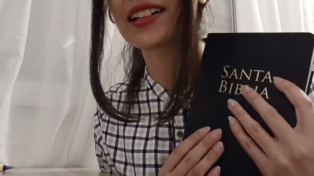 ASMR eres nuevo en la iglesia y una chica te saca conversación