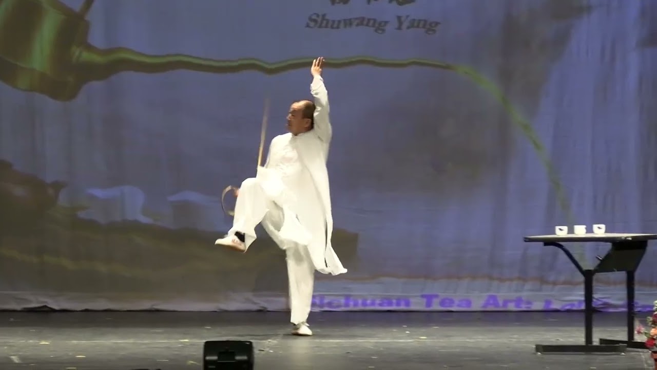 21 Long Spouted teapot - 长嘴壶