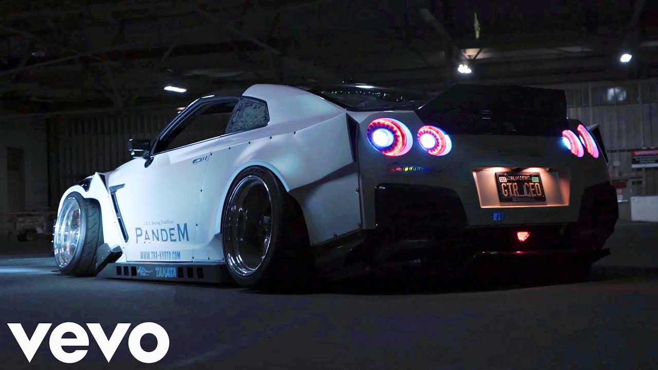 2Scratch - E.T. | 4K Cars Showtime - YouTube