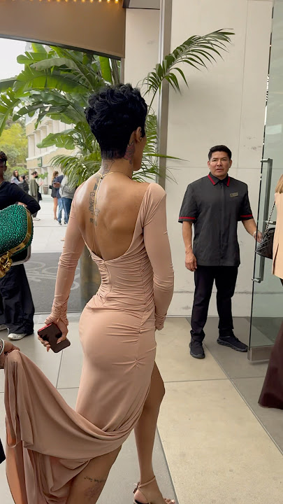 Talk about Body Goals 👀 Teyana Taylor leaves Valet speechless while arriving to Award show in LA 🔥