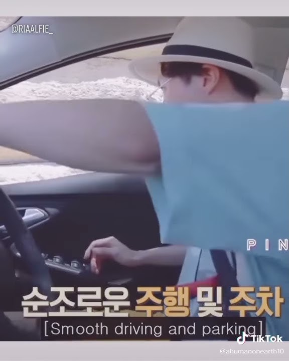 saat BTS nyetir mobil