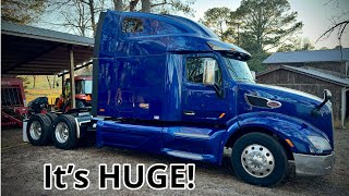 Truck Tour of my 2020 Peterbilt 579 with 80 inch Ultra-loft