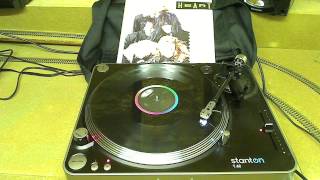 Heart - Alone (12inch) (Vinyl)