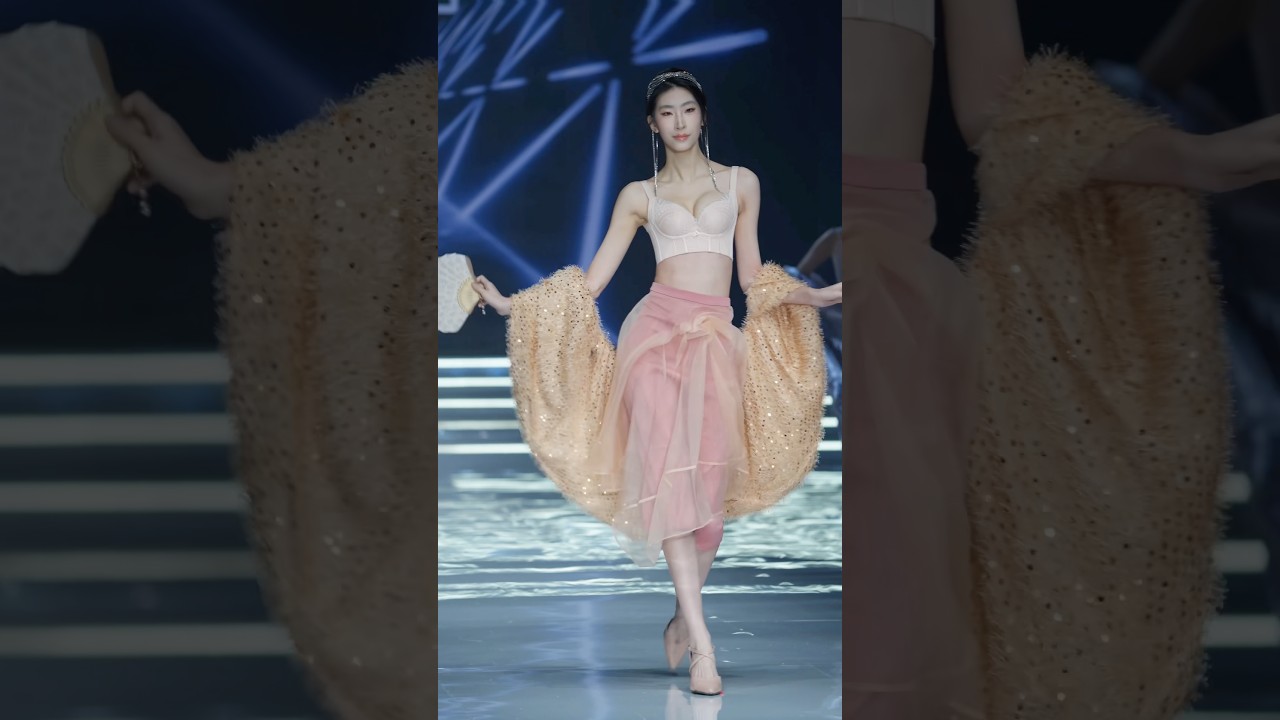 加入會員觀看完整視頻 2026 SIUF深圳内衣展 香蜜閨秀 01 内衣秀 lingerie show #model #catwalktour #beauty #fashion #siuf