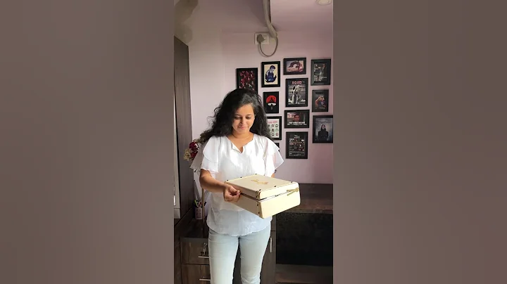 Trunk full of cubes 😍 Surprise jumping box with photos ✨ #birthdaygifts