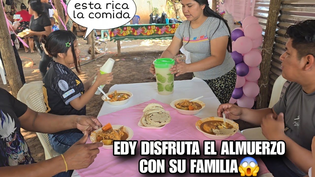 EDYY DAYSI Muy Felices Disfrutan Del Rico Almuerzo 😱 Todos Estan Felices En El Cumpleaños 🎂 