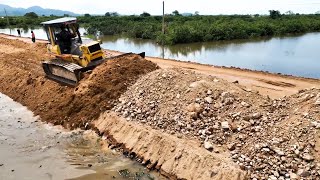 Incredible Videos!! Komatsu Bulldozer Pushing Soil Repair The Road With Dump Trucks