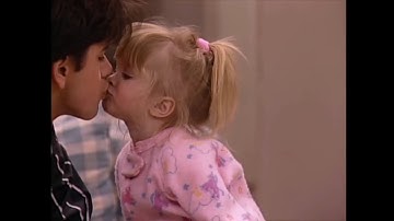 Full House - Uncle Jesse sings to Michelle