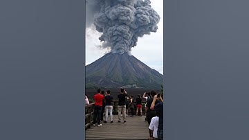 MOMENTS BEFORE MASSIVE VOLCANO ERUPTS - RAW FOOTAGE