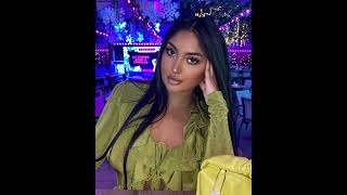 Ariana sayani is American trending super plus size curvy Instagram Model Wiki bio facts outfits.