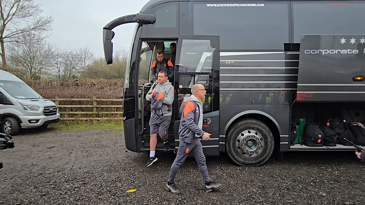 THE TAMWORTH SQUAD ARRIVING AT THE LAMB GROUND: Tamworth v Tottenham: FA Cup Third Round