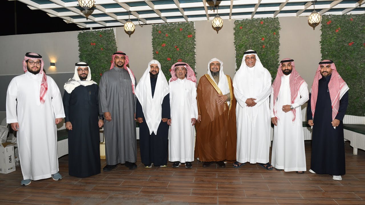 حفل تقاعد وتكريم  خالد الدراج من جامع الوصيفر بمحاسن ارامكوا بعد اتمام ٢١ سنة من الإمامة والخطابة