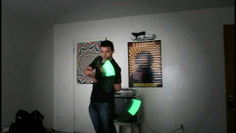 [PLL] Sativa Strings giving a glow stick poi light show [PLL]