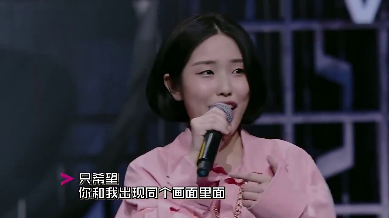 Watch 大笑 228 (影片版) │60秒淘汰賽│中國有嘻哈 第三期 on YouTube Watch 大笑 228 (影片版) │60秒淘汰賽│中國有嘻哈 第三期 on YouTube
