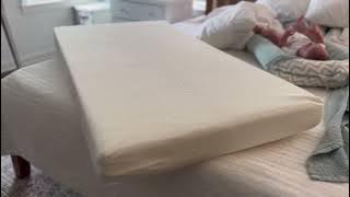 Moonlightfamily 5“ Crib Mattress, Water Resistant and Removable Machine Washable Outer Cover