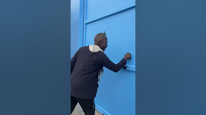 Stranger surprises homeless man with $10,000!!! 😱