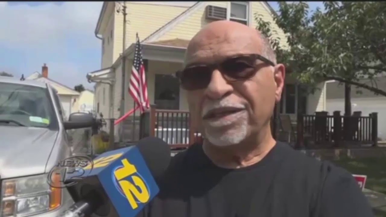Man 'pretending to be police officer' gets caught by actual police ...