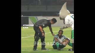 story wa david da silva, lagu top' an